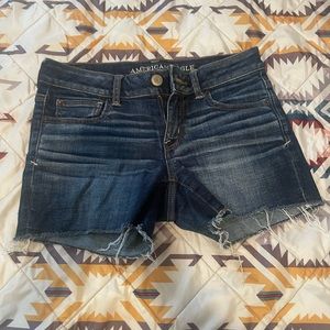 Women’s American Eagle high rise super stretch jean shorts